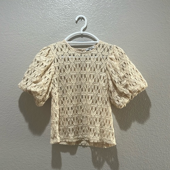 Blashe Women’s Lace BlouseTop Puff Short Sleeve Size Medium Cream - Picture 1 of 10
